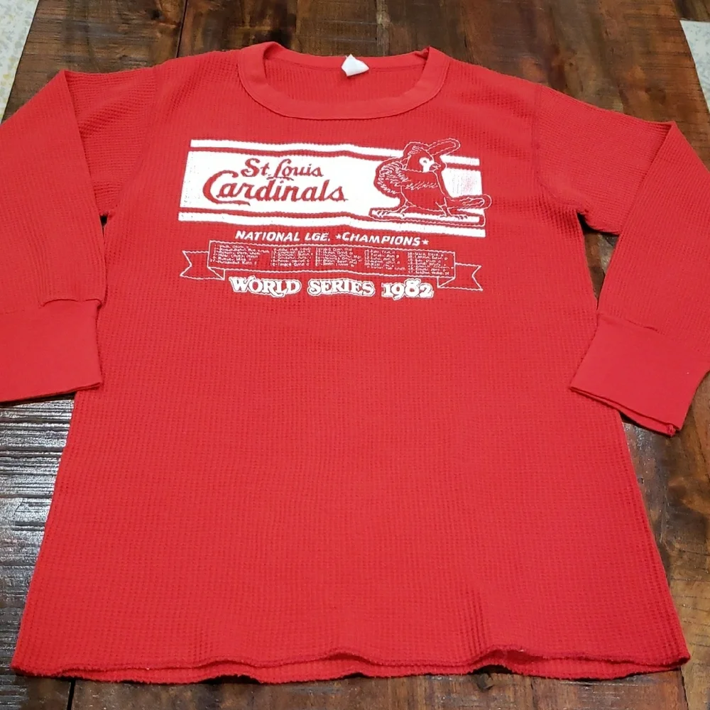 Vintage St. Louis Cardinals Red Long Sleeve Shirt Collectible Baseball